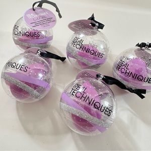 Real Techniques Ornaments Limited Edition